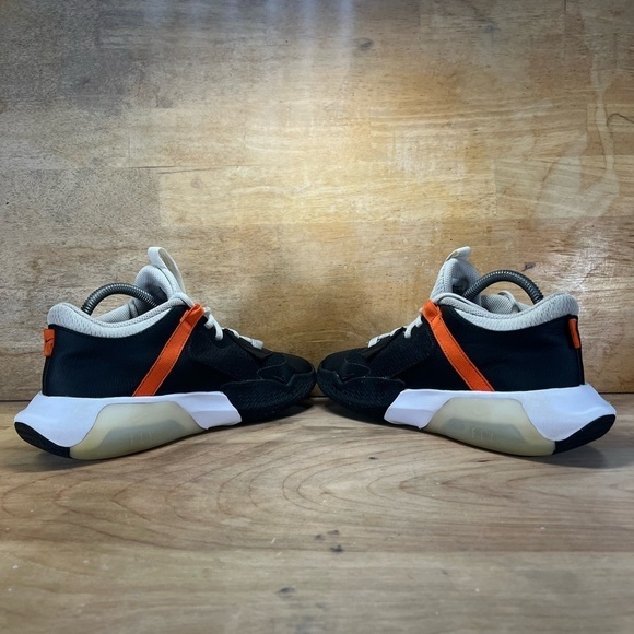 Nike Air Zoom Crossover Womens Sz 8.5 (7Y) Shoes Sneakers Blk Orange DC5216-004 - Picture 5 of 8